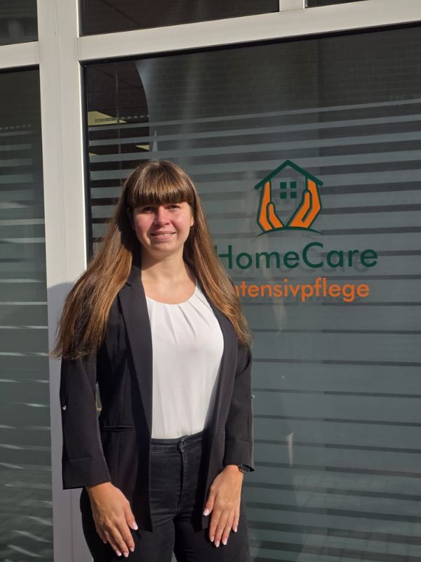 homecare-intensivpflege-mitarbeiterin-pdl-jessica-köster Jessica Köster, PDL - Homecare Intensivpflege